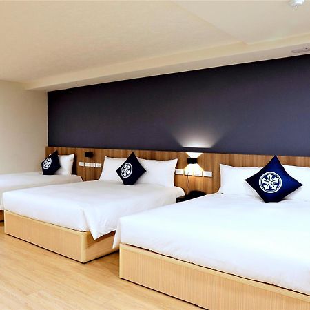 Holo Hotel Tajnan Kültér fotó