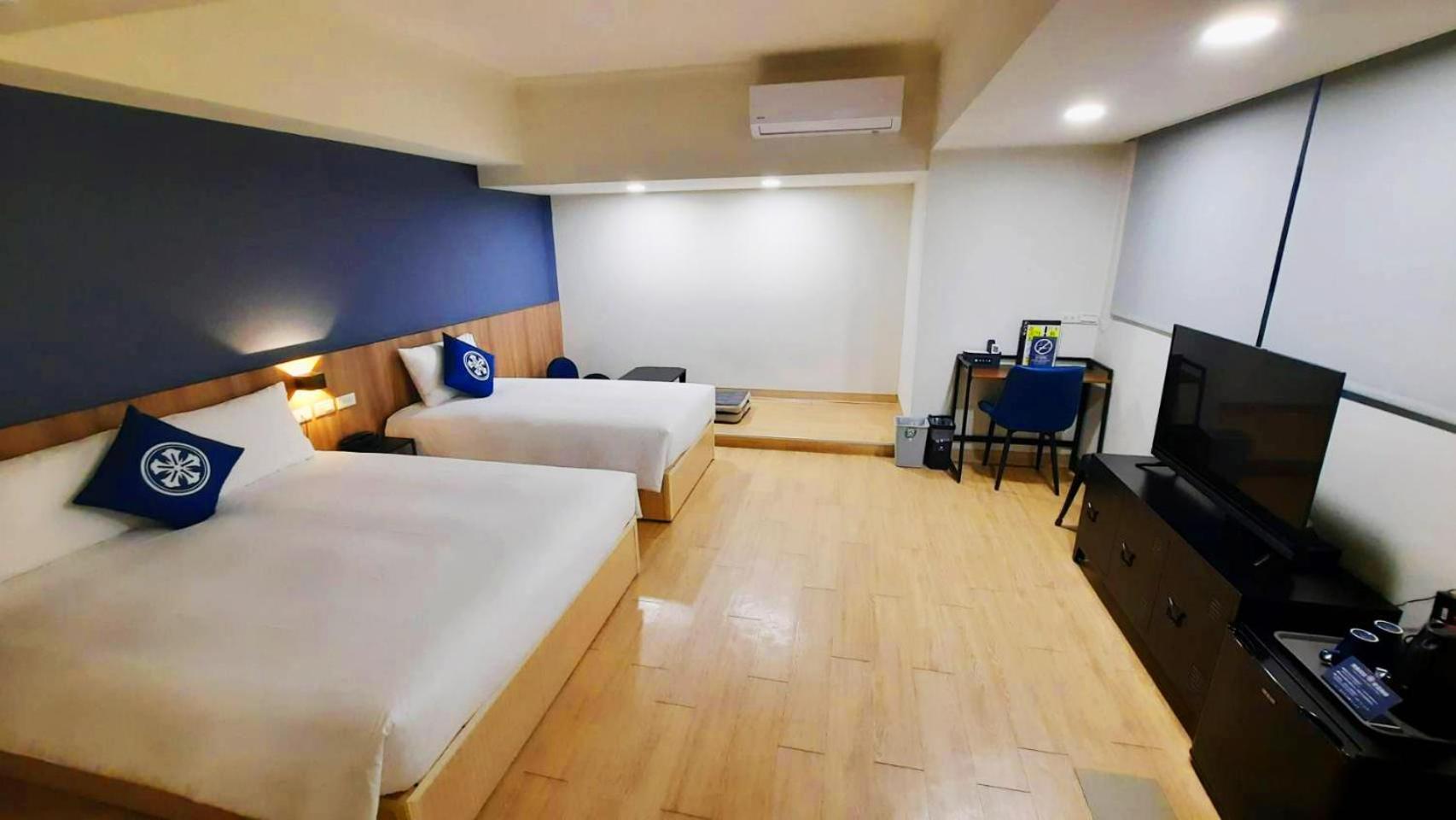Holo Hotel Tajnan Kültér fotó